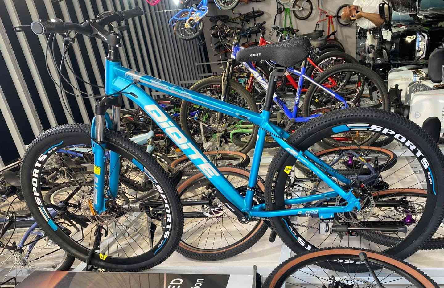 بسم الله الرحمن الرحيم 
دراجات 🚴‍♀️ MTB🎗️‼️
✅متوفر حجم 24/26/27.5/29
✅جوده جيده 
✅اسعار مناسبه
✅توصيل سريع 
للطلب والاستفسار مراسله الصفحه ✔️
او الاتصار على الرقم ***********
