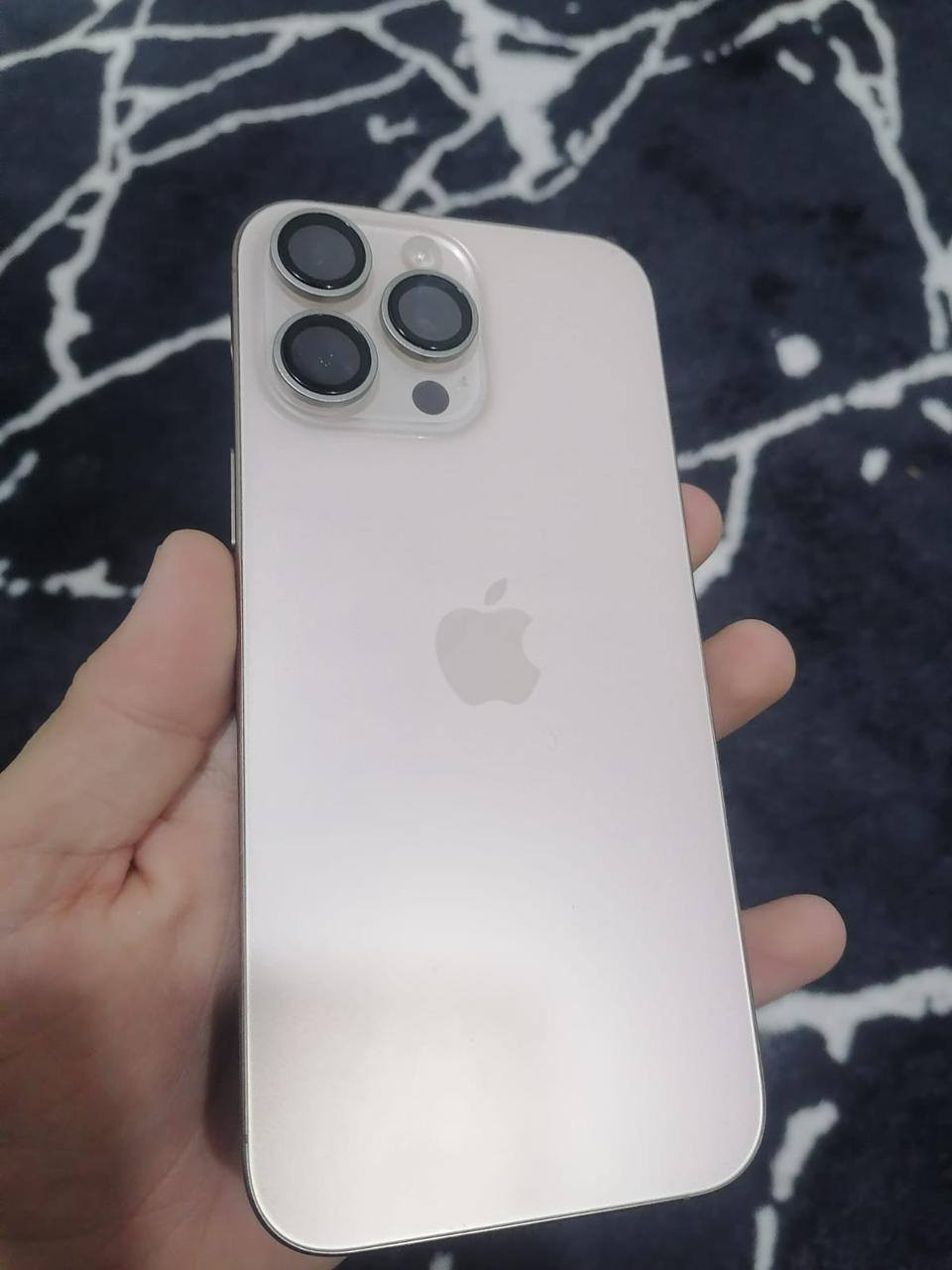 سلام عليكم آيفون 16 برو ماكس
ذاكره 256
بطاريه 92
CH
نظافه 100%
دبل سيم بدون ملحقات 
***********
سعره مليون و300  قفل
