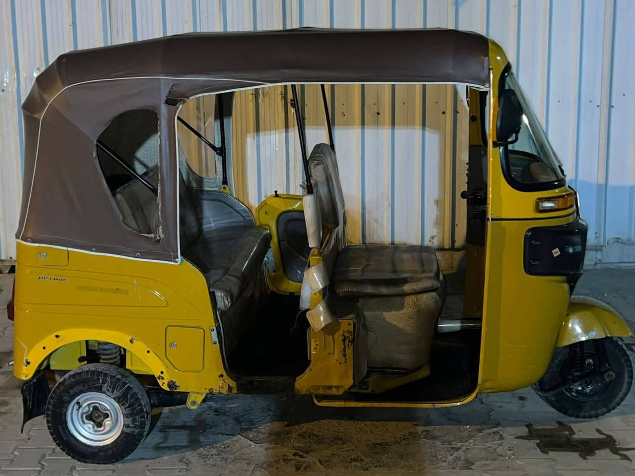 موديل 21 للبيع بغداد الطالبيه مرقمه وسنويه باسمي السعر  6ونص الاستفسار ***********
