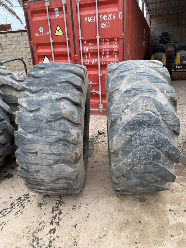 للبيع تايرات شفل قياس 23.5ع25 كربلاء ***********
