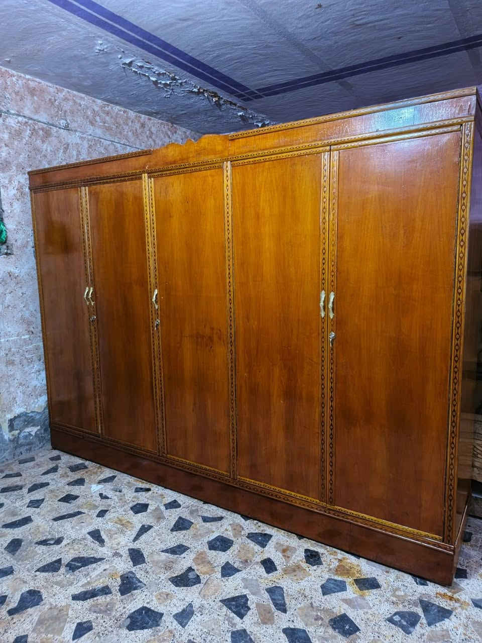 كنتور ابو الخمسه صاج جديد كلش نهايته 200 مكان ناصريه ***********
