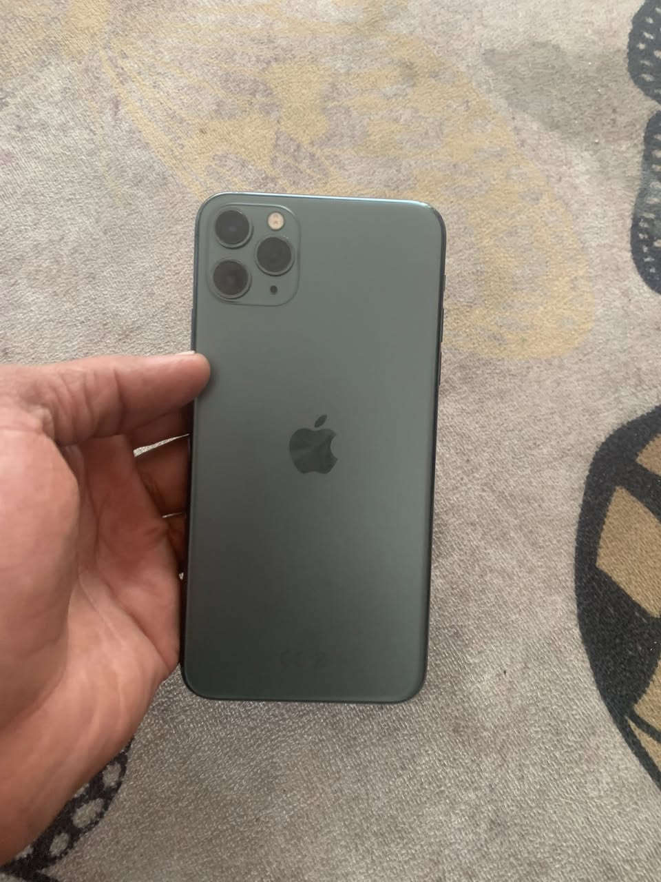 سلام عليكم لبيع ايفون 11 برو ماكس نضيف وكلشي بي شغال تفاصيله موجوه بالصوار 
خواني الهاز بس بي شغله واحده فقط بي حساب الكلود الحساب الاكلود الكرت ماله موجود عندي بس من اخلي كلمت السر اريد اطلع من الحساب مايطلع يخرج رحت سالت واحد ابو محل مال جهازات كالي الحساب متوقف عندك لازم تروح لشركه تطيهم 10 الف دينار يرفعولك الحساب يشغلونه إلك 
اني بعد مارحت كلت انشره لبيع اللي يفيده ويريده هوه ياخذه والحساب ماله ويسوي اله 
مواني سعر الجهاز نهايته 240 الف دينار مكاني ابغداد بالمدينه الصدر توصيل ماكو


**إذا كنت صاحب هذا الإعلان وتريد حذفه لأي سبب، رجاءا أرسل رسالة إلى الدعم الفني**