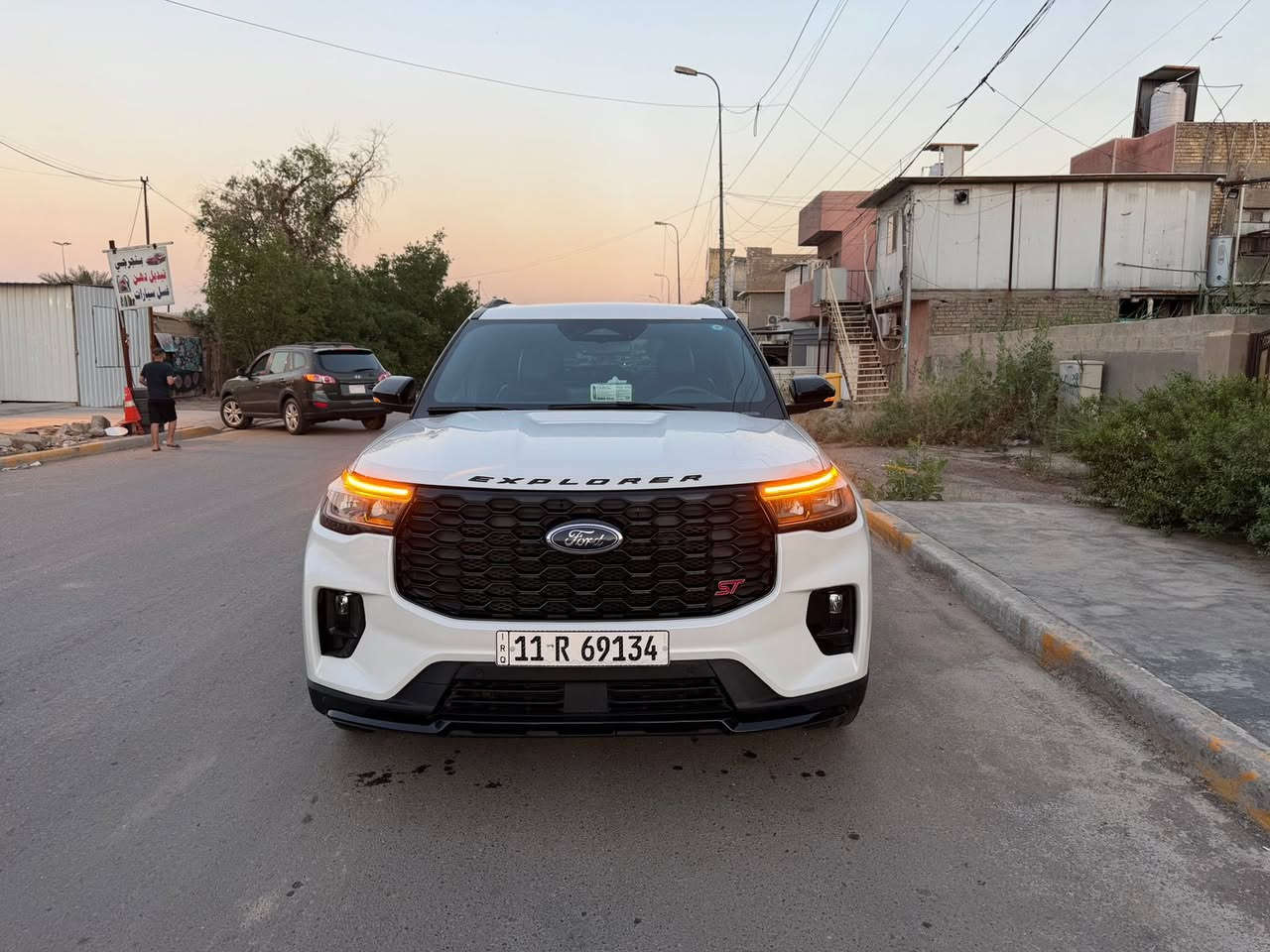 St غنية عن التعريف فول فوول مواصفات 
320 ورقة قطعتين مبدل بيهة وقطعة صبغ 
***********

