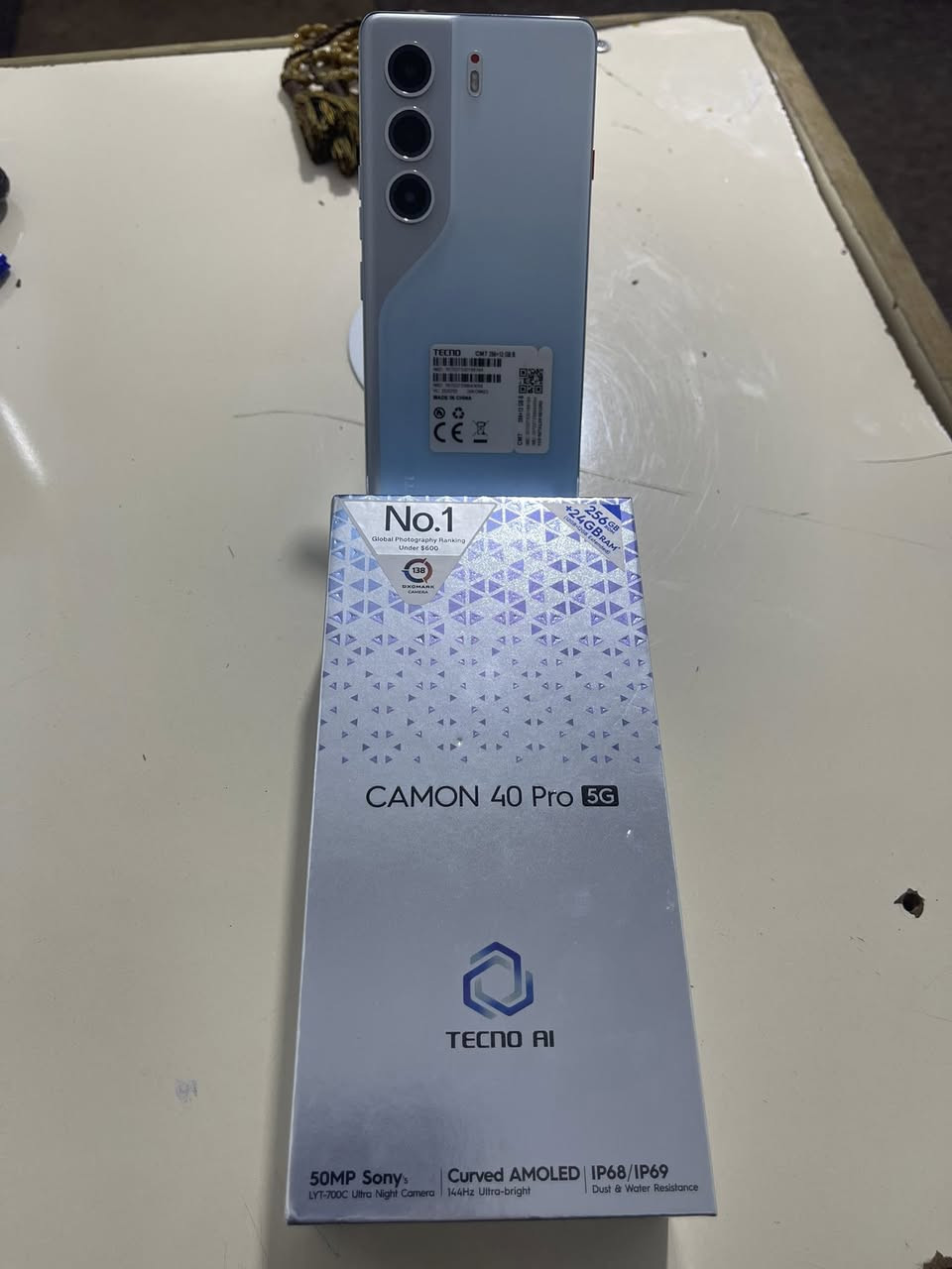 عندي هاذه موبايل لبيع جديد مامستعمل ذكره 256رام 12 
جديد البراح فتحته شراي اتصال ***********
