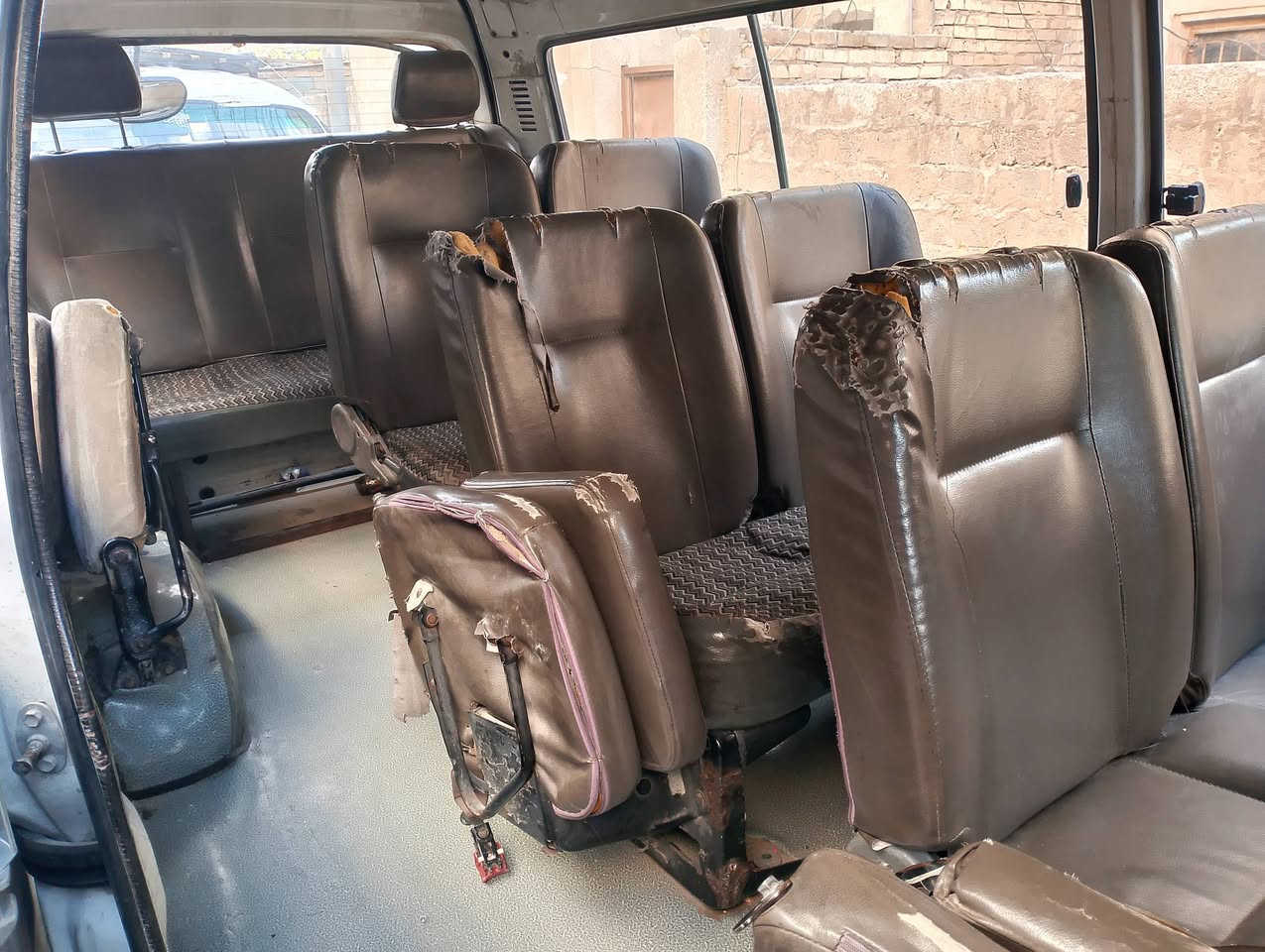 السلام عليكم فوتون 2014 رقم نجف سياره حره جير مكينه واكسن مقفولات والشراي يتصل ***********
