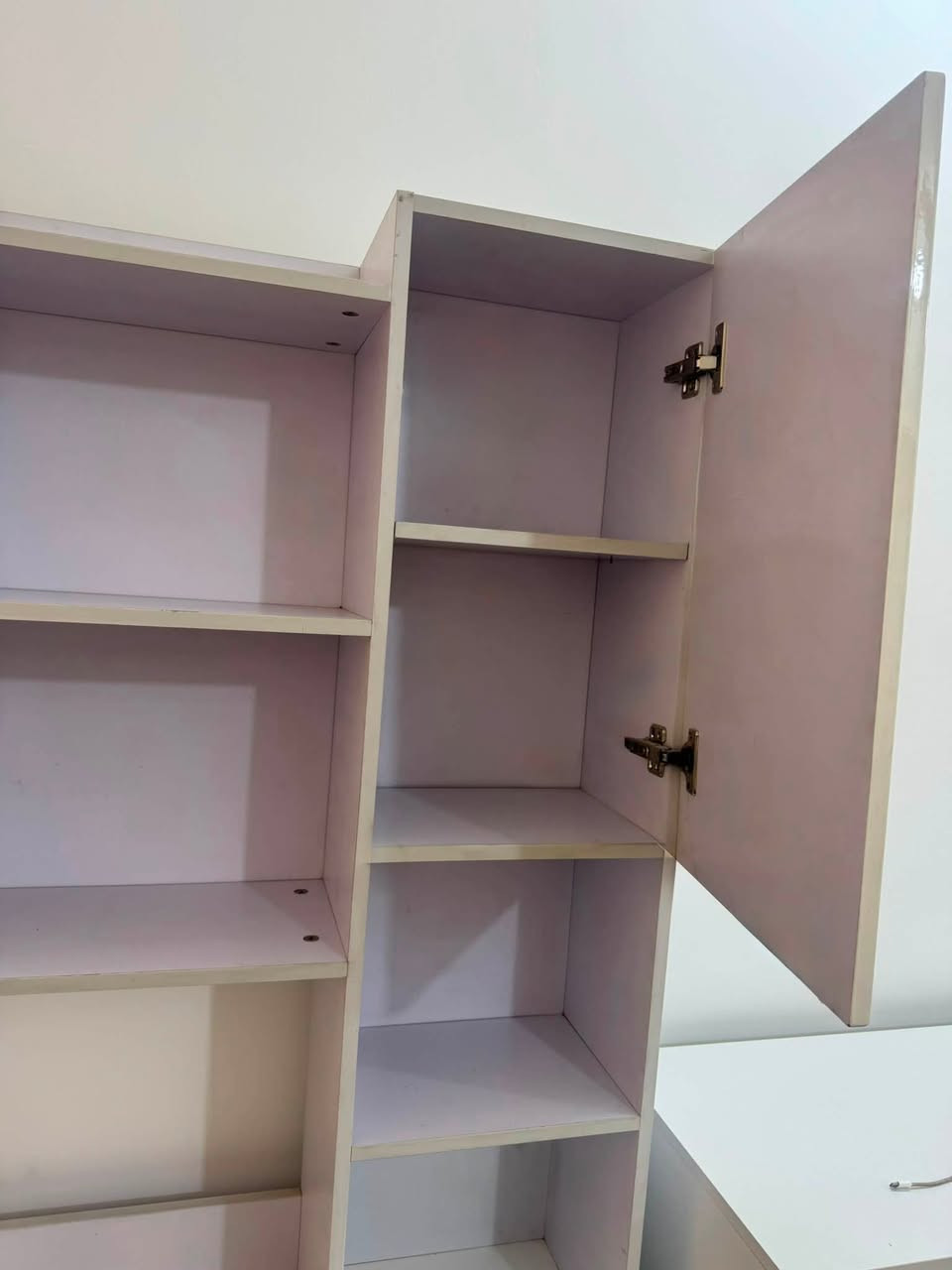 مرحباً
ميز مكتبي للدراسة للبيع في بابل 
امانةً كلش ثكيل ومجرات واسعة مابي ضرر فقط سطح الميز اخر صورة ويجي ويا الكرسي 

السعر 100
للتواصل دايركت


**إذا كنت صاحب هذا الإعلان وتريد حذفه لأي سبب، رجاءا أرسل رسالة إلى الدعم الفني**