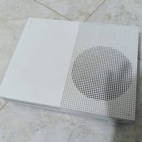 اكس بوكس وان للبيع كامل ملحقاته يده وحده نص تيرا بس اكو دكمه بل جوستك ...