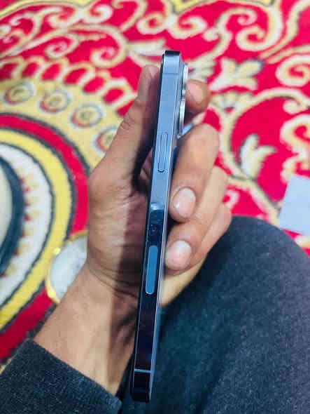 ايفون 13 برو ماكس
لون بحري مميز 
ذاكره 256
نموذج m
بطاريه 93معلايه خارج العراق فقط كفاله عامه
جهاز نضيف كلش 
جهاز +كارتون +لزكه وعدسات كامره فقط 
سعره 750الف قفل جهاز نضيف كلش مكان حله ورديه خارج ***********
