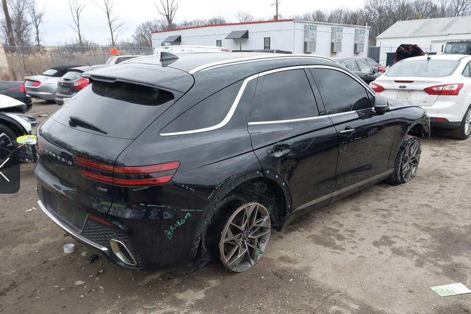 اخواني سيارة جينسزز Gv70 موديل 2024 بدون ايرباك وحادثها التايرات طاكه فقط وقليل من الدعامية امامكم ، موجوده بامريكا ابيعها على وضعها تريد تتفق مع شركة شحن او تخليها على الشركة الي اني اتفقت وياها 

السعر 180 وبيه مجال بسيط مكاني بابل 
اي استفسار 
*********** رسالة على الواتساب فقط
