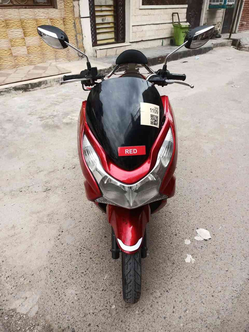 دراجه pcxجيل الاول دراجة مال رمبه مديل ١٦ حجم مكينه محرك 150
 ياباني الاصلي دراجه كامله  ستان كهربائي حساس ازدحام دراجه جديده مكينه لوك حساس زدحام شلعه معدل خير من الله دراجه تتعب تكول جديده مال جناي المكان بغداد الكرخ دراجة مكفوله اي نقص مابيه السعرمليون 450الف الاتصال على الرقم***********
