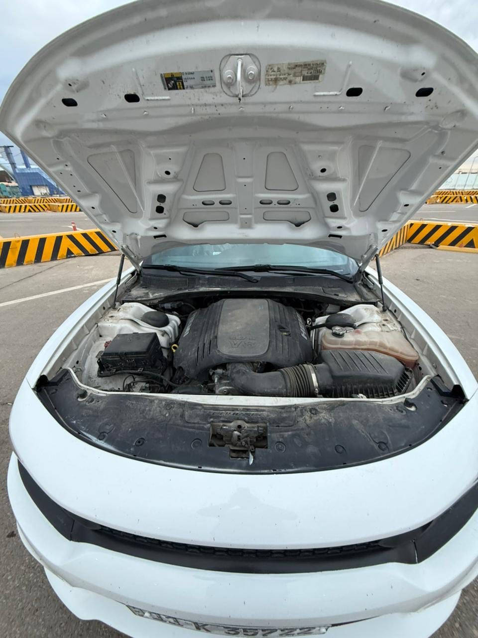 السلام عليكم جارجر بوليس مديل 23 V85700.
سيارة بية 6 قطع اقرة تفاصيل ًوتصل ودلل❤️

جاملغات تبديل + بنيد صبغ 
باب صدر صبغ نص 
تبديل بيبان سايق وخلفي نفس لون اصلي 📍

السعر 200 مكان السيارة العمارة 
***********
