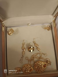 طقم كامل بجوده وفخامة عاليه ذهب برازيلي درجة اولى طلاء ثابث شرط 🌟 يخطف...