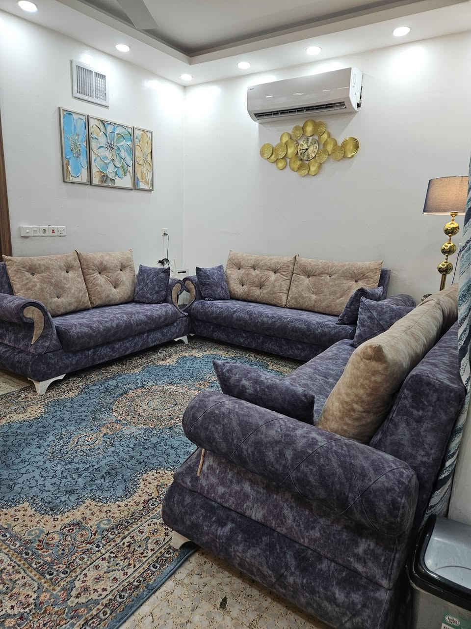 السلام عليكم 

عندي هذا الطخم اخذته بوقتها ب١٠ ورقات والله العظيم بس حاليا اريد ابيعه بسبب ضيق المساحه 
(( سعره ٥٠٠ الف وبي مجال  ))
العنوان القادسيه الثانيه


**إذا كنت صاحب هذا الإعلان وتريد حذفه لأي سبب، رجاءا أرسل رسالة إلى الدعم الفني**