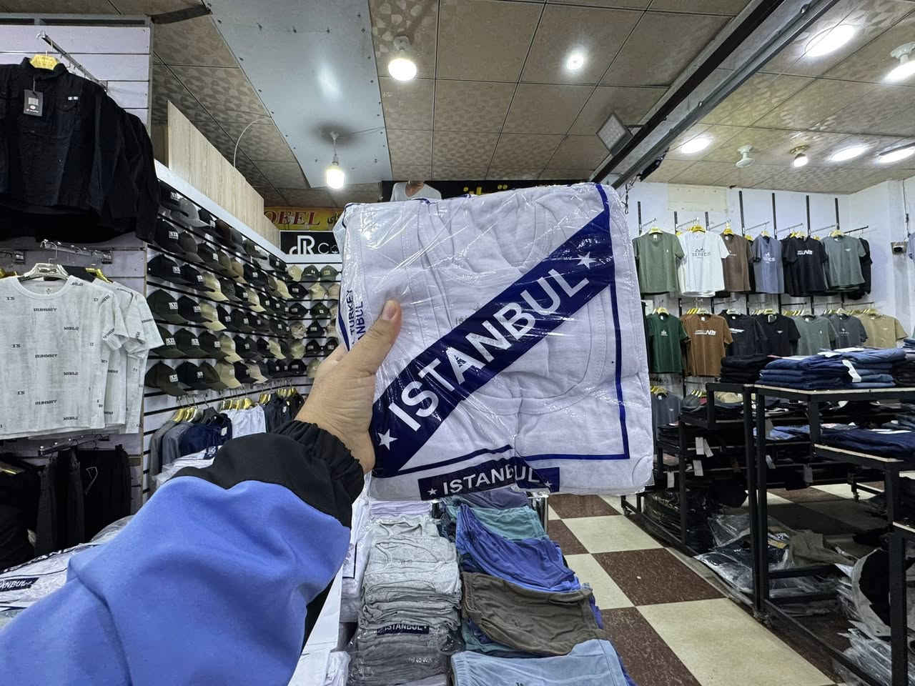 جواريب رجالي 4قطع ب الف
فانيله تعلاكه ابيض رصاصي ب الف
شورت رجالي الوان 3قياسات ب الف
__________________________

وصل الوجبه (3)من قسم داخلي ابوالف دينار
شورت رجالي شبابي الوان فانيله رصاصي ابيض كامل قياسات بس ب (1000)دينار
خانقين📍عمارة الحميدية مجاوراسواق جمعة
قرب فلكة مركز شرطه بادارة حمودي دبي
جمله مفرد ***********
