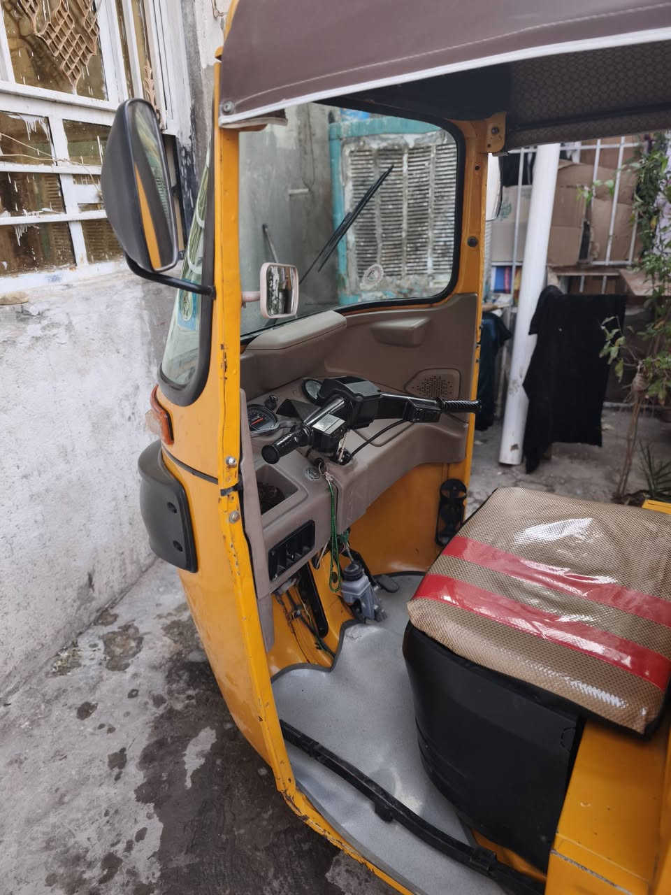 سلام عليكم تكتك 22 شهر 11 رقم وسنوية تحويل ثاني يوم جديده بمعنى الكلمه ماعدا ملاحضات بسيطه محفته شركه تخم تاير اصلي صارله شهر من شديته المكان حسينيه المعامل اتصل ***********
