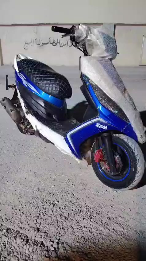 السلام عليكم ماطور للبيع  سايم نحله موديل 2014نضيف مال شغل تروح بي وتجي مكينه بيهة  خيط تبخير والماطور جاهز صلف هندر كهربائيات كلهة شغاله لايت سكن اشاير الماطور حلو السعر 325وبي مجال للشراي اتصال عل رقم ***********.. الرقم بس واتساب فقط اوخاص مفتوح... مكاني الانبار هيت
