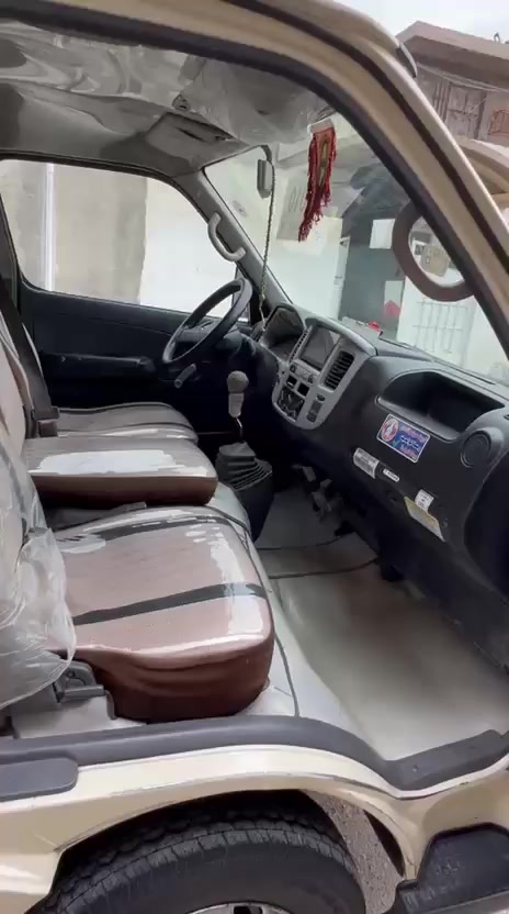 سلام عليكم نيسان ناصي خاكيه موديل 2010 رقم سليمانية سياره بلاديه بيه قطعتين على كد شبر بارد والباقي مكفول مكينه كير اكسل صدر امامي خلفي خير من الله كهربايات كله شغالة تخم تاير بيه خط وبحث دوشمه عام جديده كشنات قلابي كرلفان تبريد شغال مكان السياره بغداد الزعفرانية السعر 185 وبيه مجال لطيبين ***********
