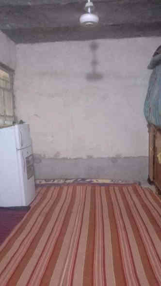 #مكتب #الشكري #للعقار 
بعد #شنسويلكم دلال ودللناكم 
عرض جديد وبلاش وب 10 #مليون فقط 
دار سكن زراعي  #للبيع 105 متر متواضع سعر 10 ب شارع #المعمل شارع #الكيات  
بي غرفه وصاله ومطبخ وستقبال وحمامات مكشوفه وطارمه جبيره 
وجيران ورده ذهب 
تجعيب طابوك الاساس 
كاعيه صب 
السكف عكاده
مشمول بلتطويب 
العنوان شارع المعمل خلف جامع الخزاعل
للاستفسار اتصل ع الرقم 
***********
