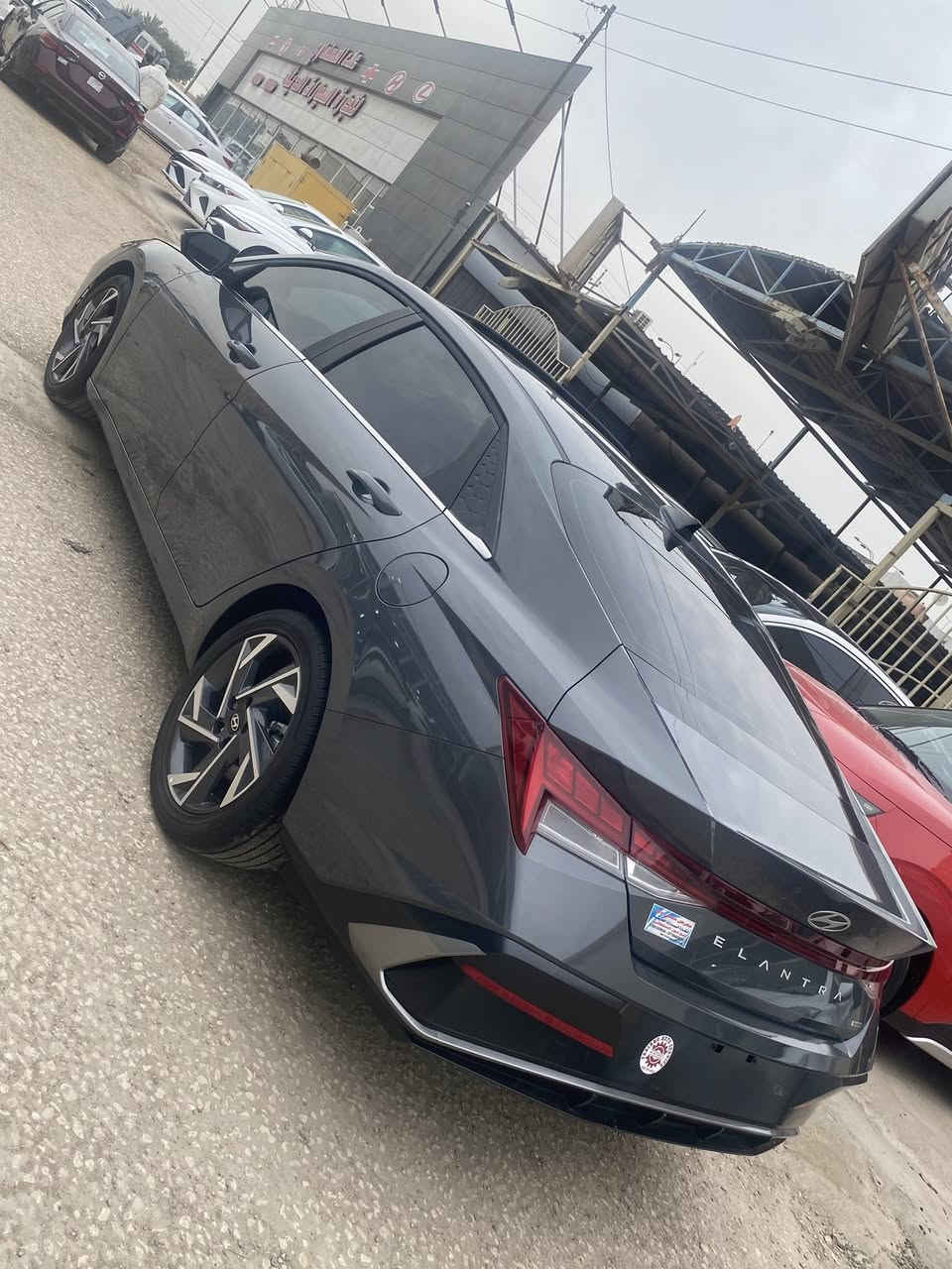 السلام عليكم
النترا اسمنتي  موديل ٢٠٢٥ لمتد هايبرد فول اعلى فئه تترقم جميع المحافضات الرقم مجاني مجاني 

حادثه فقط بارد بدون صبغ بدون تبديل شغل مرتب ماشيه ١٧ السياره جديده 

مواصفات 

بصمه تشغيل وتشغيل عن بعد

فتحه سلايد 

كشنات جلد وكهربائي وتدفئه تبريد 

كشنات ترحيب

داخل اوف وايت

شاشه دجتل كامل 

اشاره بلمري 

لايتات لد وزنون ولد خلفي 

حساسات خلفي 

رادارات امامي وخلفي وجانبي

اوتو هولد

سايد بريد دكمه ويل كب كروم 

السعر ١٧٥ مرقم كامل بيه مجال مكاني بلحله 

***********
