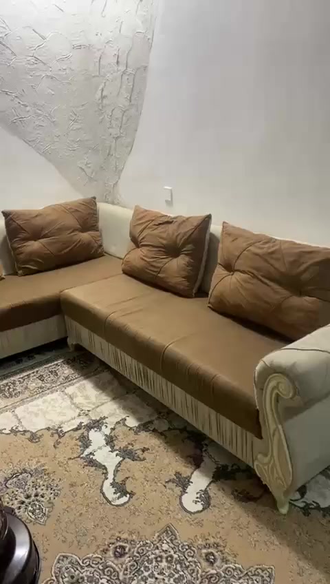 ديوان 13نفر خشب عراقي سعر 200 الف بلازمه حجم 43 قوص سعر 95 الف طبلات 35 الف عنوان  سيميل مسيريك قرب صيدليه بيلا ب فرع ***********
