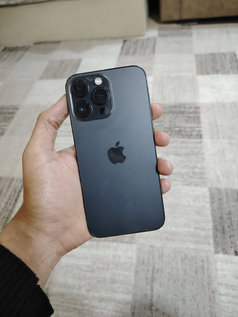 البيع ايفون 14 برو ماكس
كيكه 128
البطارية 77 بلادي
وجهاز مامفتوح
السعر770 وبيها مجال بسيط 
***********
