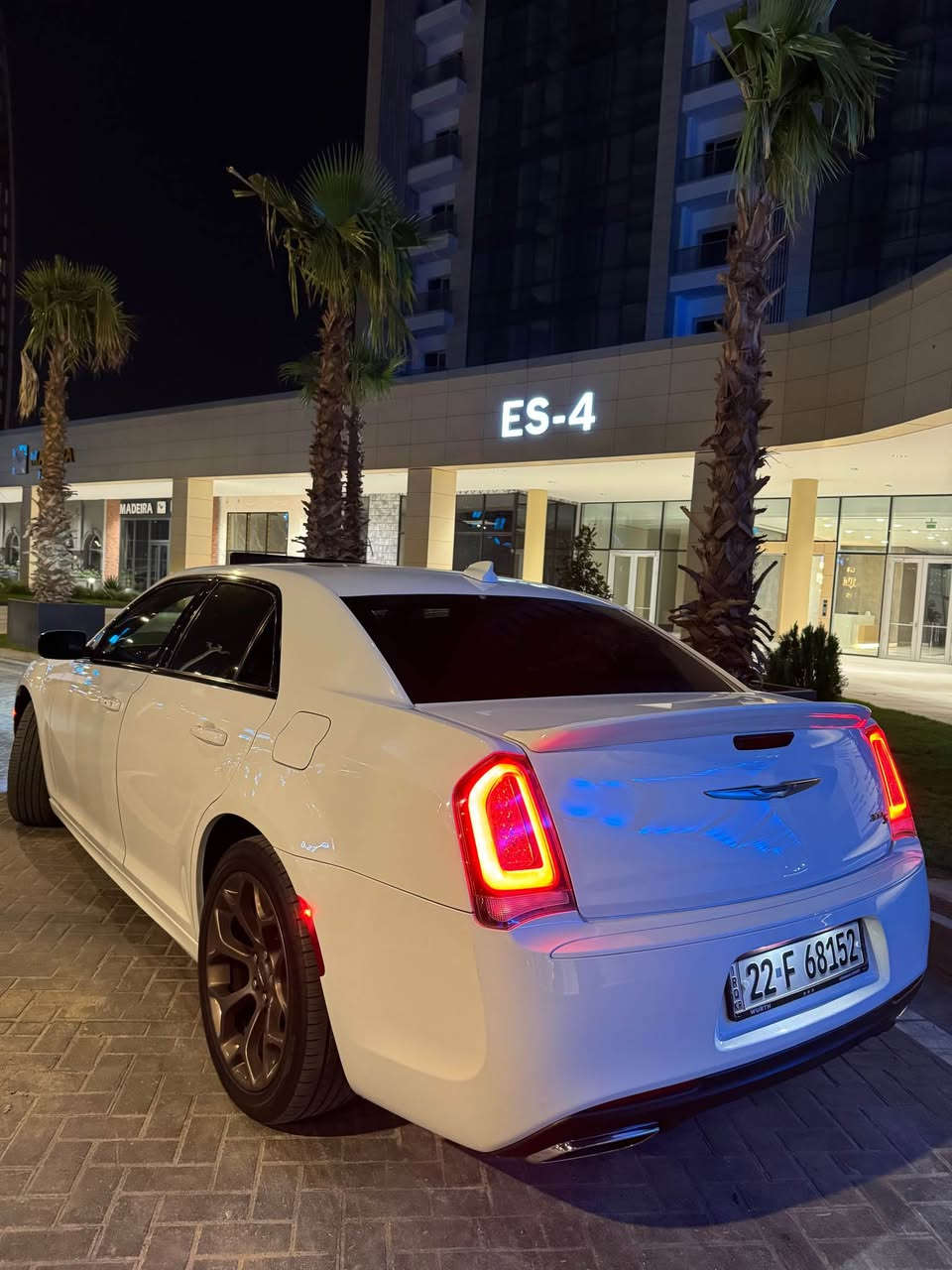 سلام عليكم
گلايزر ئوباما S300Gold dishn
گولد ئيدشن 
قةپات قةپات مواصفات 
موديل ٢٠١٨ 
كلين تايتل ساردة كوت و تةعديليش بةشةرت شوختيش بةشةرت
وارد كندي 
٨٠٠٠٠ هةزار رؤشتووة 
گير مكينة اكسل بةشةرت 
بةناوي خؤمة 
رةقةم و سةنةويو هةزة هةمووي نويية تا٢٠٣١ 
سةيارةكة نمونةية بةشةرتي ئةوةي لة سفريك جوانتر بيت 
سةيارةكة تازة پوليش و عمام كراوة 
چوار تايةي نوئم تازة بةستاوة 
شوين هةولير 
ژم ***********
عربي 
سلام عليكم 
كلايزر اوباما S300
كولد ايدشن 
٢٠١٨ 
سيارة كفالة عامة حتة رسعة و تديل و بارد كلهة بشرط بدون شخط بدون صبغ كفالة عامة
سيارة سنوية هزة رقم كلهة جديد تحويل ثاني يوم
كلهة جديد حتة٢٠٣١
سيارة قبل اسبوع بوليش و عمام و سرفس عام بدل كلة دهنات 
محرك كير اكسل بشرط 
سيارة قباط مواصفات١/١ 
سيارة ب واقع احسن من الصورة 
نفس زيرو 
قبل شهر اشتريت ٤ تايراط جديدة 
مكان سيارة اربيل 
رقم تليفون *********** أربيل, العراق
