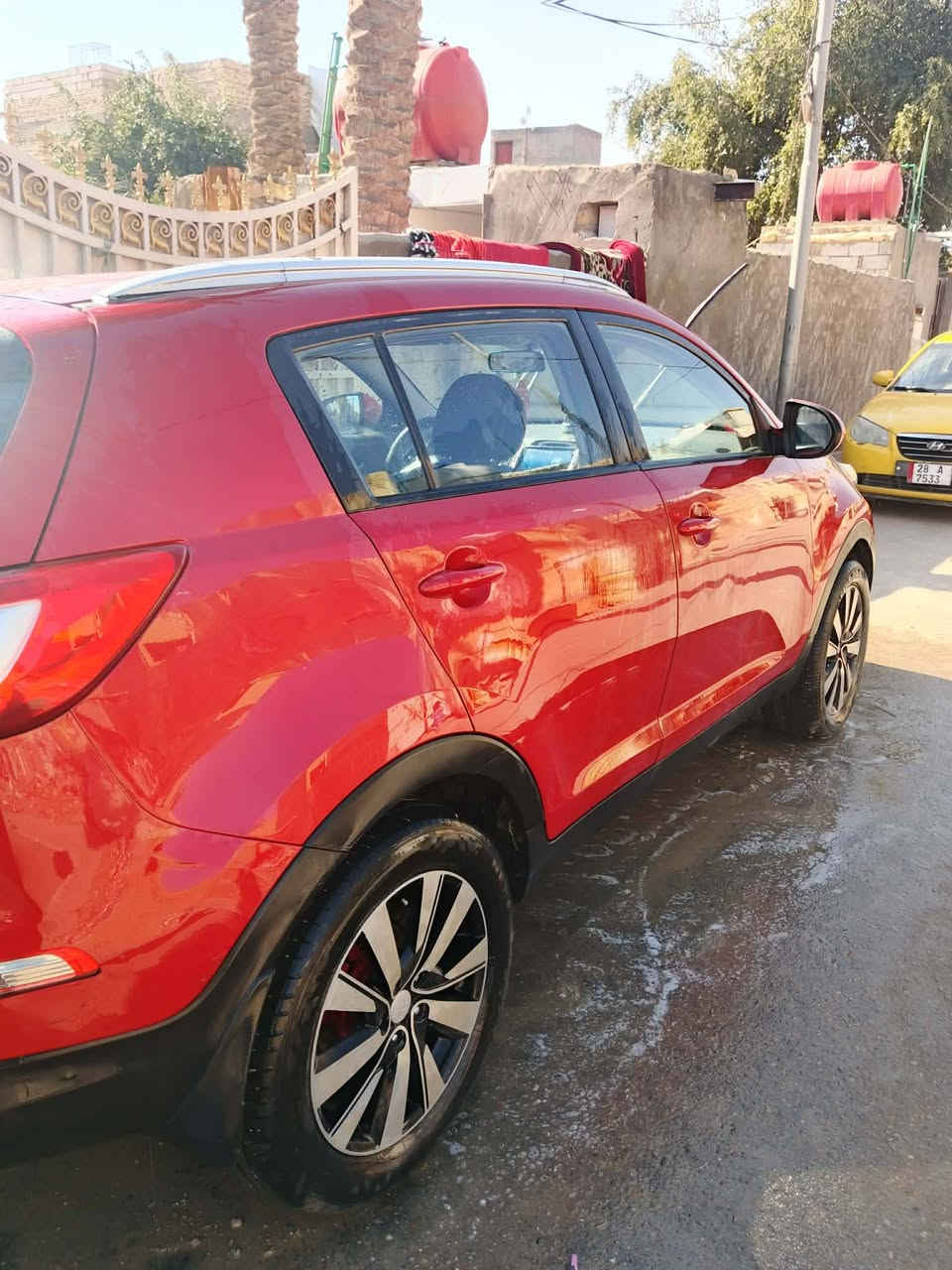 السلام عليكم سبورتج موديل 2012 مكينه كير تبريد كفاله سياره احلاه من صوره سياره ببه رشات صبغ كفاله من ضربه خليجي الاستفسار ع رقم ***********
