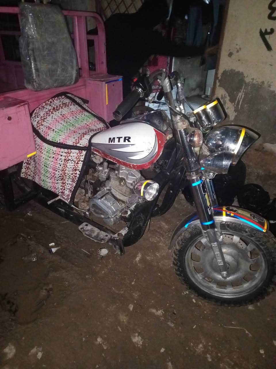 سلام عليكم ستوته للبيع موديل 2011 سعرها مليون و100 وأوراق أصول شاصي مكفول والي شراي يستاهلها ***********
