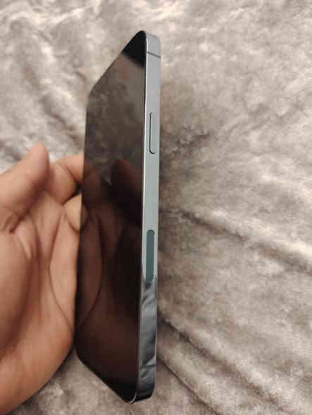 السلام عليكم ايفون ١٣ برو ماكس ذاكرة ٢٥٦ نظيف جداً نموذج M كله بلادي وتر بروف مبدل بطاريه مال وكاله اصليه الجهاز العنوان بغداد الصليخ ال600  للاستفسار*********** 🌺🌺
السعر ٦٠٠ وبيه مجال
