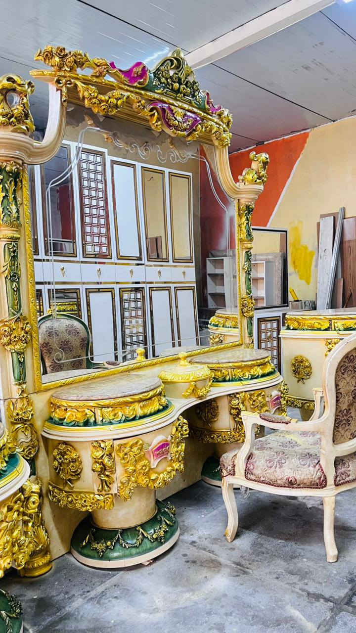 غرفه مصري تحفه زان  شغل ثكيل درجه اولى سعر  ب مليون  و600 مع الشد والنقل داخل بغداد يوجد توصيل لكل المحافظات ب اسعار مناسبه للاستفسار اكثر ***********
