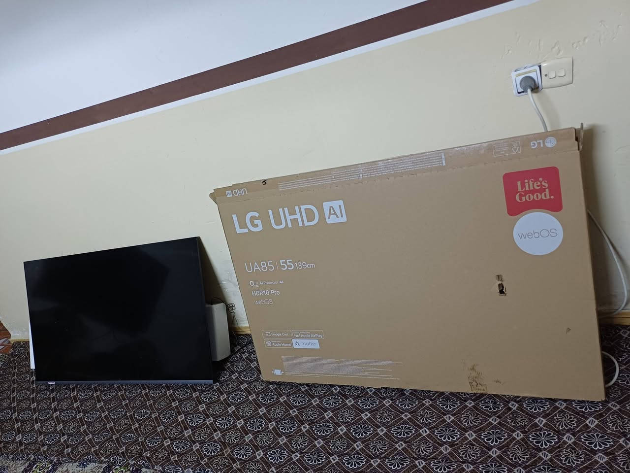 السلام عليكم بلازمه انترنيت حجم 55 شاشه مكسور الشراي هاي رقمي ***********
