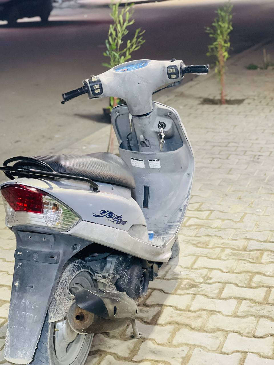 سلام عليكم دراجه ماكس منغولي للبيع دراجه نضيفه شوفت عينك بلاديه كلشي بيها بلادي وشغال نكره سلف صالها 5اشهر طالعه من الحاويه مكاني كربلاء الحسينيه العطيشي شراي خابرني ماتشتري لاتعبني ***********
