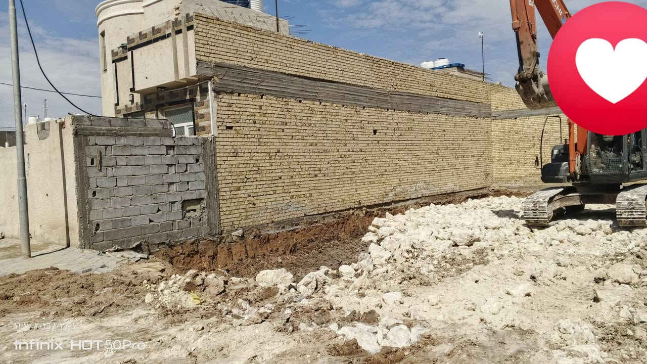 سلام عليكم ورحمت الله وبركاته اي واحد عنده بيت للتفليس قطعه تنضيف  بالحجر والسبس حسب الوصفات  سماوة رمثى خضر اي مكان  مستعدين وبسعار مناسبه وتدللون ***********
