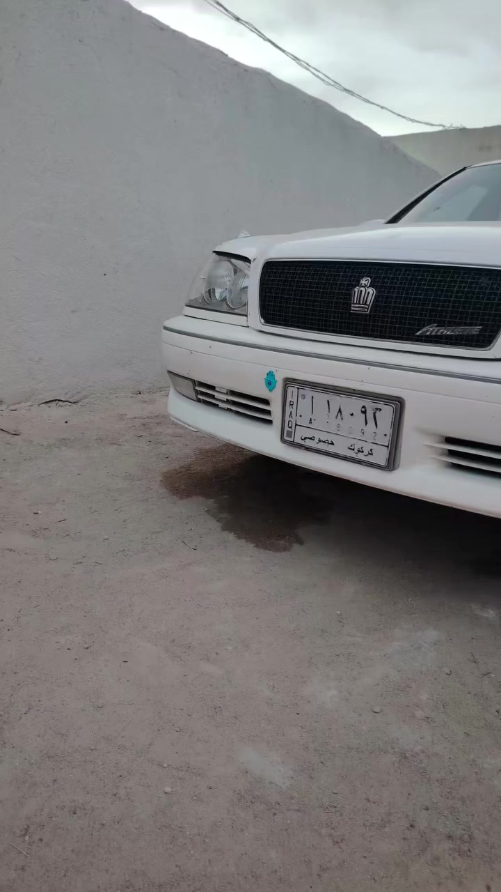 السلام عليكم تيوتا كراون  موديل٢٠٠٢أصل ٣ دكم  ديفور الكبير فتحه  كشنات كهربائي ستيرن كهربائي  غرفه بيجي ويل نجمه برده خلفيه  تحويرت نجف فوك وجوه  شاصي ٧٥   رقم  كركوك  باقيه بس ع رقم وتتحول بسم مواطن عادي موتاجر  السياره جديده مال جناي مكاني كربلاء   السعر ($١٠٠)   وتحياتي للطيبين  ***********
