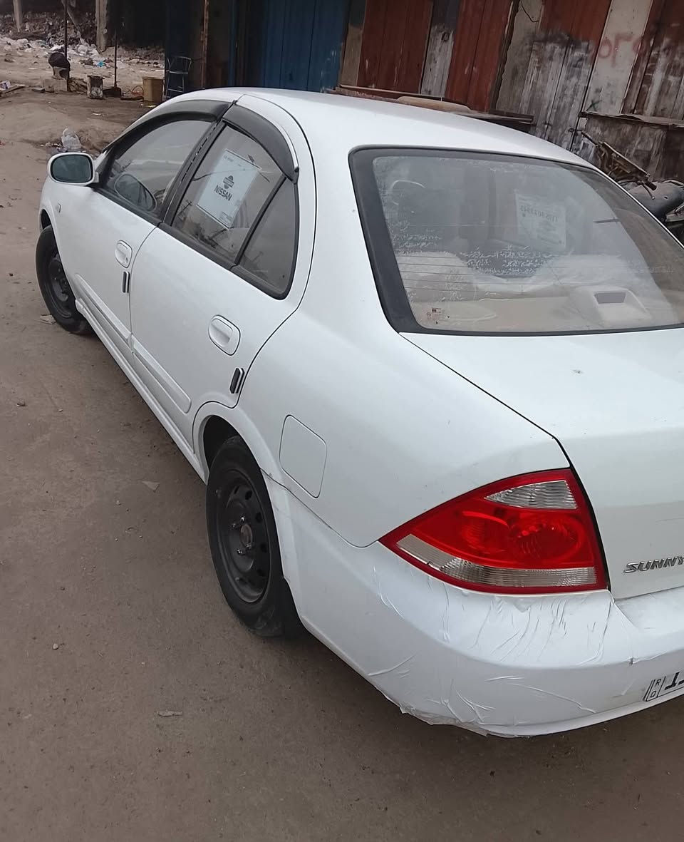 السلام عليكم 

 نيسان سني كوري اوتماتيك موديل2008
 رقم بغداد دولي بسمي
السياره مكفوله ✅✅ 

المكان بغداد 

رقم صاحب السياره
***********
