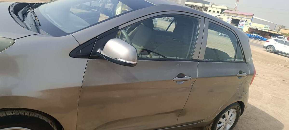 كيا بيكانتو موديل 2013 اللون رصاصي وارد خليجي رقم بغداد السونار موجود بالمنشور ماشيه 107 الف

الموقع مجمع نجمه بغداد طريق ابو غريب القديم 
السعر 72 ورقه
للاستفسار اكثر الاتصال 
***********
