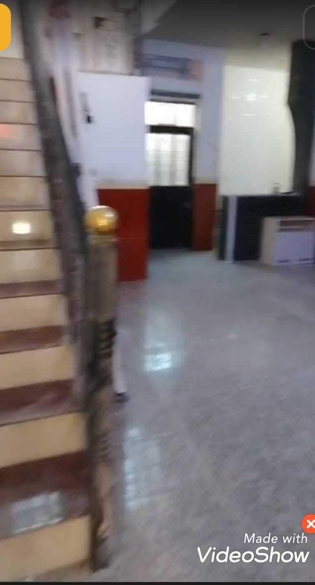 دار سكن معروض للايجار في الفلوجة منطقة دور السمنت
يحتوي الدار على

 صاله داخليه

 حمامات عدد اثنين

 غرفه استقبال

 مخزن

 منور خارجي 

مع عدد غرف اثنين بالطابق الثاني

 الدار قريب على شارع اربعين فرع صيدلية الرحاب 

ببدل ايجار قدره 450.000 شامل اجور الماء والكهرباء

للاستفسار من صاحب الدار مباشرة

***********

