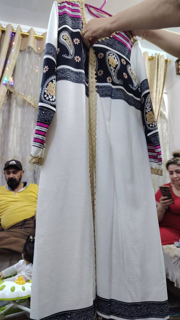 فقط حي القاهره توصيل مجانا اي قطعه على ١٠ الف جبب بشتات مخاور دشاديش خليجية بكوالتي عالي اي قطعه تعجبك سكرنها ودزلي خاص وبلخدمه رقم توصيل *********** بيج ازياء شموسة للعباية الخليجية
