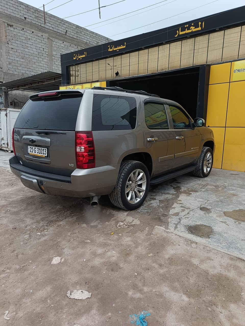 سلام عليكم تاهو للبيع موديل 2007 جاهزة للاخير مكينة كير صدر كهربائيات كلة مكفول ربع مذب عليها بسمي تحول ثاني يوم رقم سليمانية الجديد مكينة 5300 محورة غاز منضومة جديدة صرف بانزين ماكو ب15 الف تفتر الدنيا كلها صبغ بنيد او جاملغات اماميا بدون ضرر اثر جراد مكاني بغداد التاجي السعر 190 او بيها مجال الاتصال ***********
