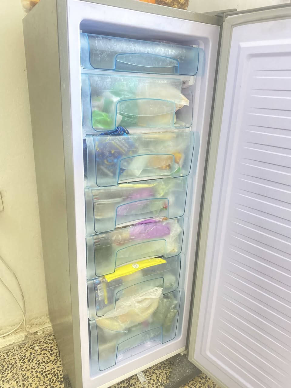 مجمدة عامودية للبيع الي يحب يدخل خاص


**إذا كنت صاحب هذا الإعلان وتريد حذفه لأي سبب، رجاءا أرسل رسالة إلى الدعم الفني**