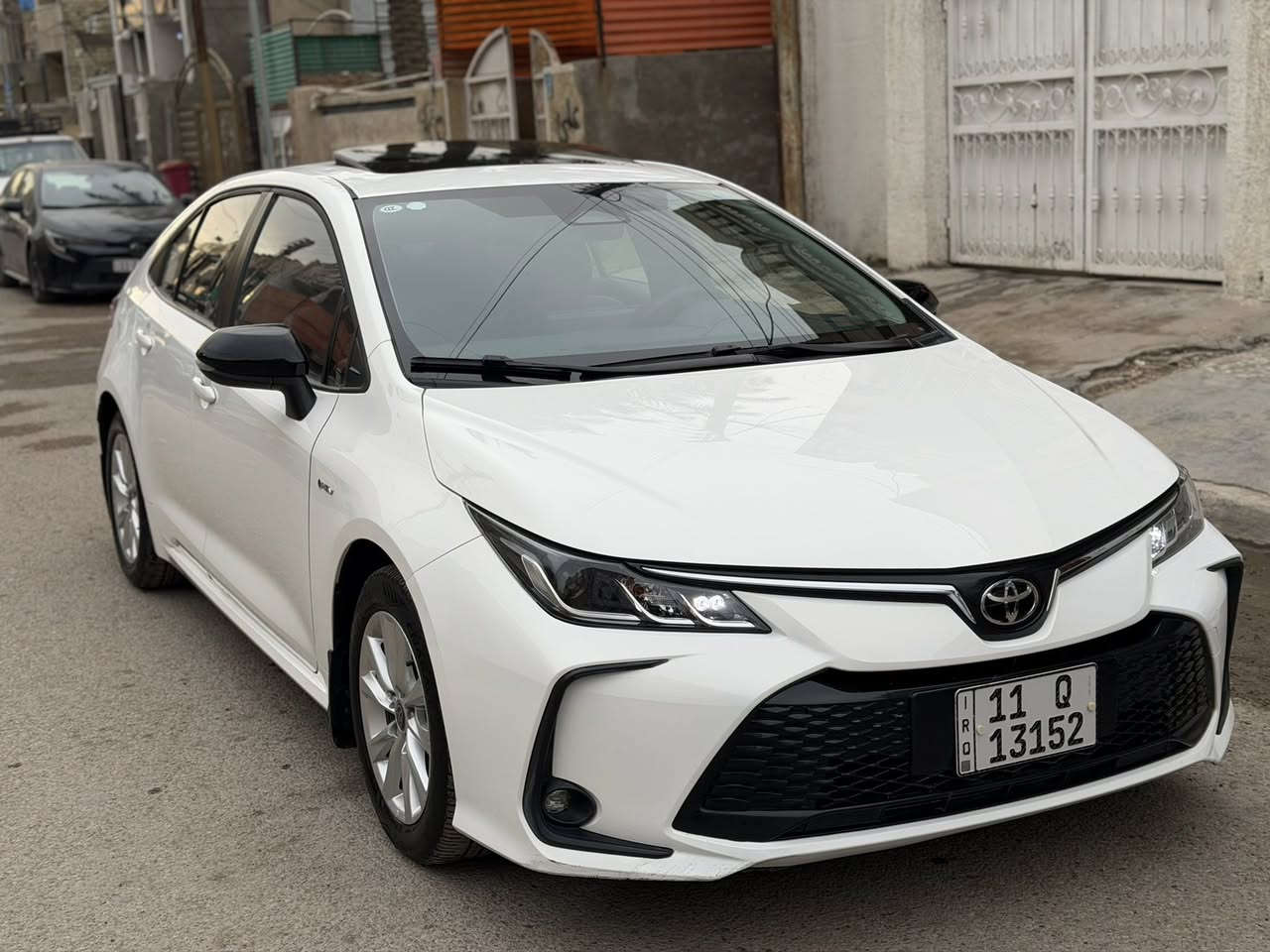 السلام عليكم 

كورلا هايبرد 2024 ماشيه 14 الف 
مكفوله بيه رصعه بالباب فقط رقم بغداد بأسمي فول السياره مكينه 1800 بانزين وهايبرد 

مكاني حي اور قرب فلكه صباح الخياط 

عارضها ب 150 وبيها مجال بسيط جدا 

للاستفسار اتصل ع الرقم ***********
