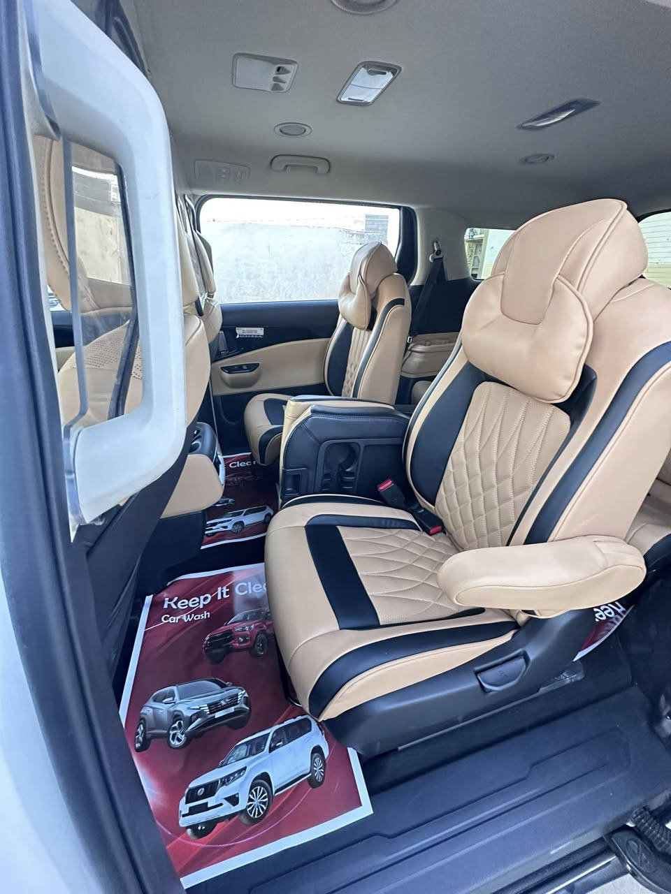 السلام عليكم من رخصت لادمن الحترم

ملاحظة.              للبيع           او.           المراوس

او يبقة جزء من المبلغ حسب التفاق 

كيا كرنڤال وارد كوريا 

سنة الصنع:2023

ممشأ 40

محرك 6سلندر

خطين بانزين غاز اصل

كفالة السيارة من حادث 

                               ( المواصفات)

1_كشن منفصل سياحي

2_تحكم ستيرن

3_تدفئة بالكشنات وبالستيرن 

4_تبريد مناخي ثمن قطع تبريد
5_نظام أيكو ونضام أسبورت أوبعد بيها أنضمة
6_قيادة ذاتية وتوقف ذاتي
7_شاشة جبيرة وبصمة
8_ابواب كهربائية بصمة بالئبواب
9_. 10 راكب 
10_نضام أوتو هولد
أوبعد بيها هواي مواصفات 

عنوان:بابل

ملاحظة.         ((السعر)):           295. أوبيها مجال


**إذا كنت صاحب هذا الإعلان وتريد حذفه لأي سبب، رجاءا أرسل رسالة إلى الدعم الفني**