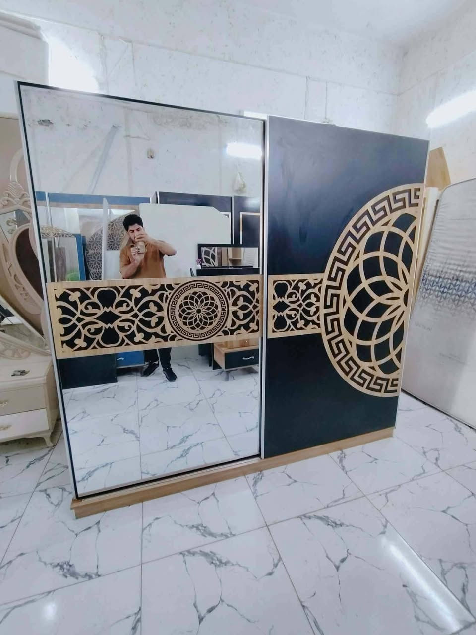 غرفة تركي 8قطع نظام سلايت  ❤ ✨
نظافة 95 / 100 ❤✨ 
السعر 425 مع الشد 🪛ونقل 🚙
داخل بغداد متوفر توصيل لجميع المحافظات 🇮🇶


**إذا كنت صاحب هذا الإعلان وتريد حذفه لأي سبب، رجاءا أرسل رسالة إلى الدعم الفني**