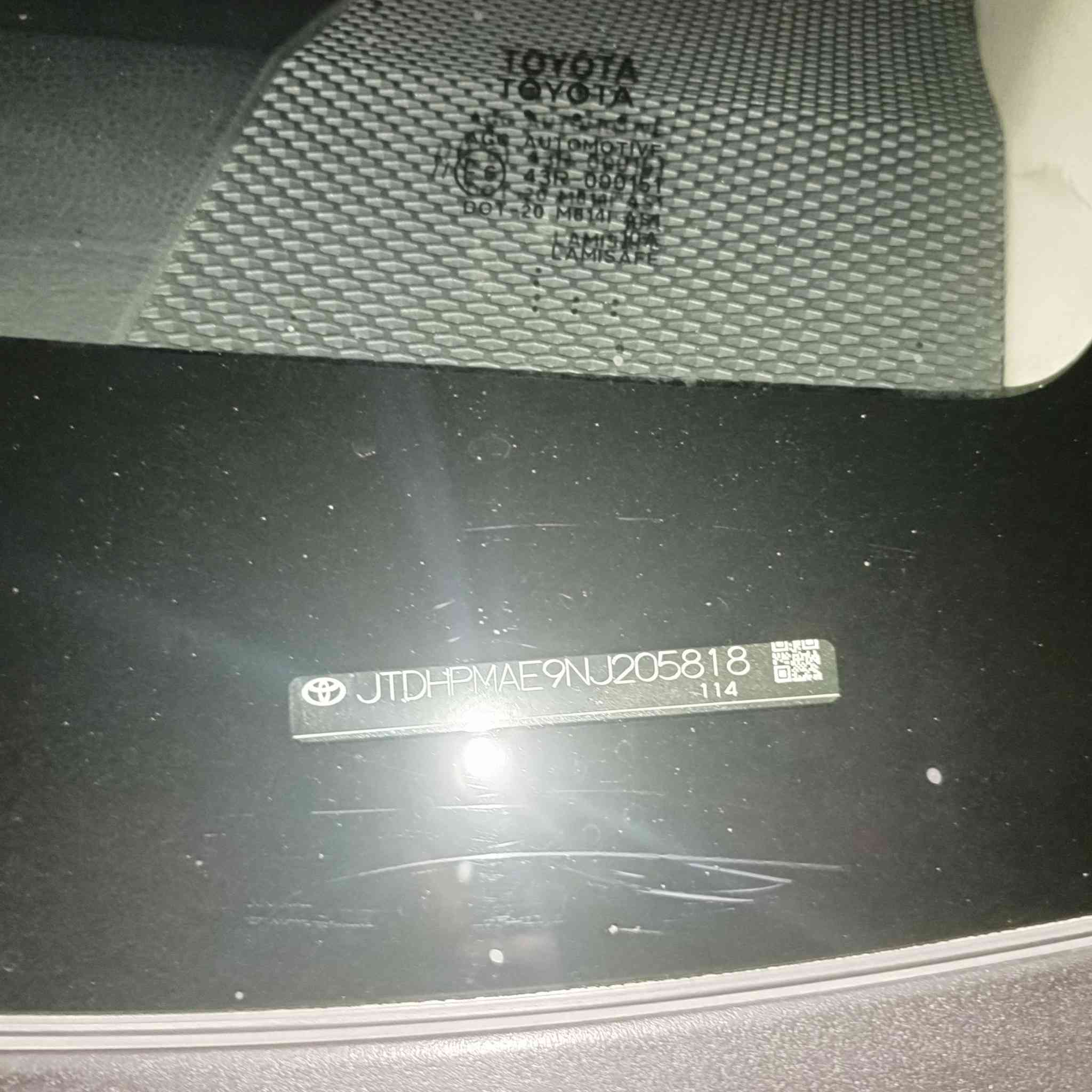 سلام عليكم اخوان
من رخصة ادمين للبيع كورلا موديل 22موصفات محسن يعني فول فول سلايد بسمة مرتبة رادار واير ليس شغال 
سيارة كلين بدون غرق سيارة جاهزة رقم جديد سنوية جديد حتي 2029 ماشية 55الف مايل
***********
***********
