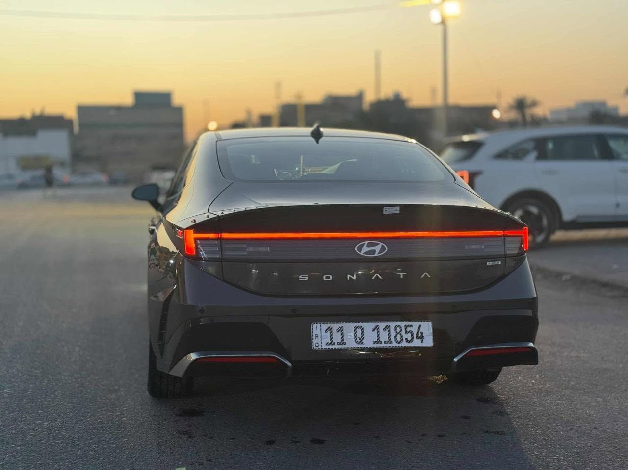 2025 hybrid

سوناتا ٢٠٢٥ هايبرد ( بنزين + كهرباء ) 
بجم كبس
حادث قبق جنطه صبغ فقط+ تعديل بارد بالباب الخلفي
التفويله تمشي 1000km 
بصمه 
شاشه متصل كاربلاي
رادار امامي تحديد مسار عدم الخروج عن الخط توقف عند الطوارئ مع مثبت سرعه ( قيادة اليه ) 
رادار خلفي توقف تقائي
رادارات جانبية نقط عمياء
شحن لاسلكي
جنطة ليزر فتح تلقائي
كير تعليك
ماشية 44 الف كيلو متر
السياره جاهزة من صيانه وكلشي ماعايزه برغي
مكان السيارة النجف 
السعر 205 مع مجال بسيط
***********
