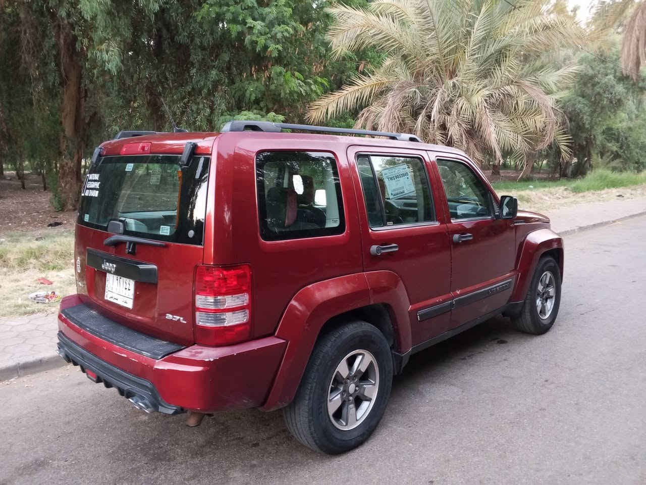 جيب ليبرتي 2008صبغ اسفل البابين فقط جاهز كيرومحرك وتبريد كفاله وجاهزه باسمي تحويل ثاني يوم 80وبيهةمجال ***********
