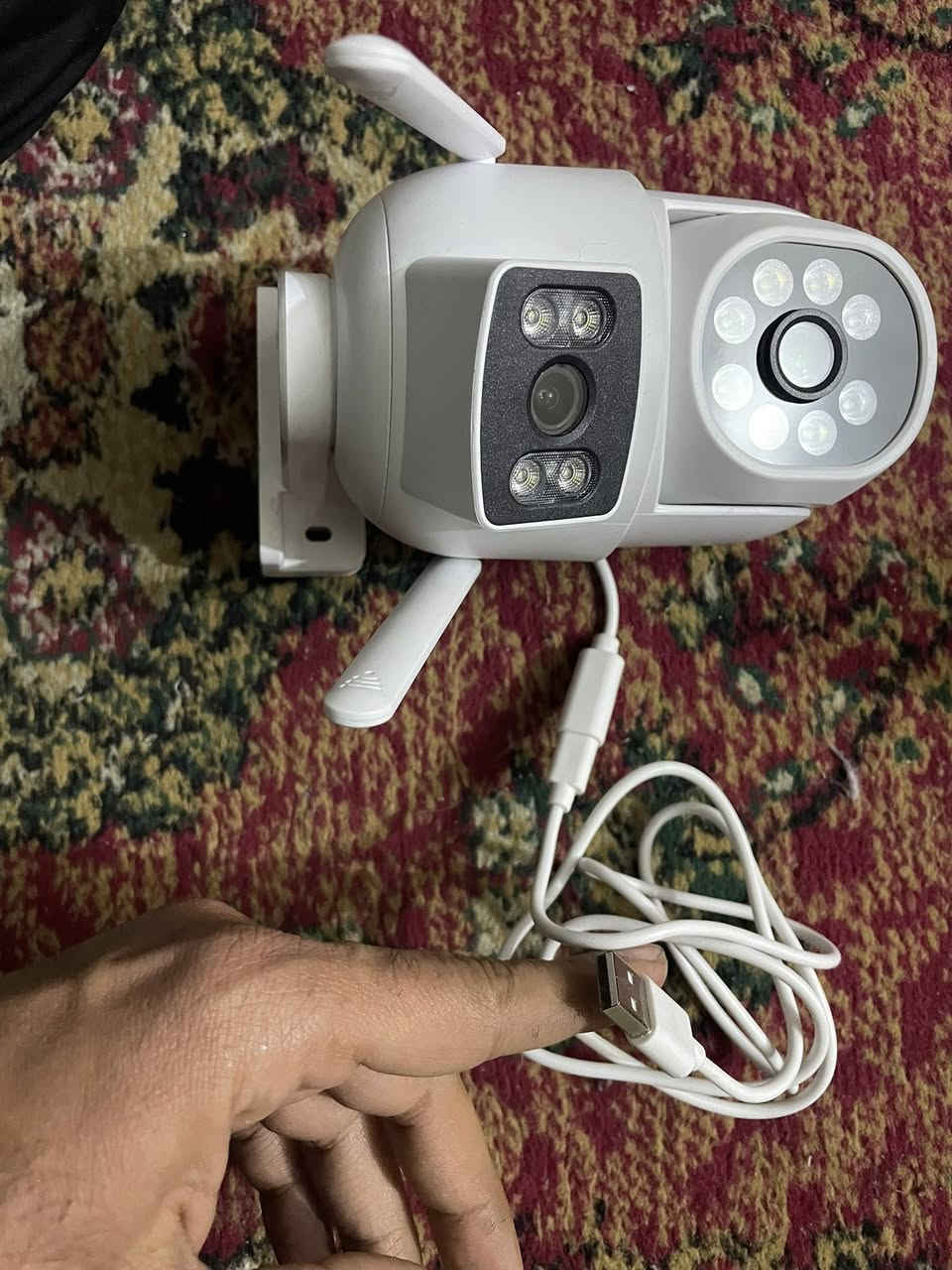 السلام عليكم اخوان عندي هذني الكامرات وحده منهن جهاز مراقبة اطفال كامره والهاتف مالتها مال مراقبه والبقيه كامرات الي على باب الله ويشتغل بيهن انطيني سعر بيهن كلهن وبالعافيه عليك والي يريد قطعه قطعتين عادي


**إذا كنت صاحب هذا الإعلان وتريد حذفه لأي سبب، رجاءا أرسل رسالة إلى الدعم الفني**