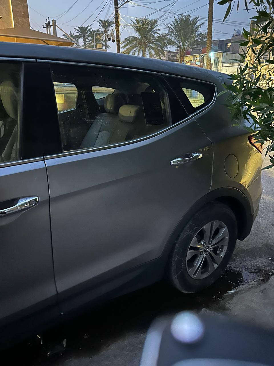 سنتافيا رصاصي سلفر سبورت
وارد أمريكي موديل ٢٠١٥ ماشية ٦٠

بنيد مصبوغ مري عادي مو شفط  محرك ٢٥٠٠

٧ راكب  صندوق كبير جدا

السعر ١٤٠
اتصال ***********
رقم بغداد
