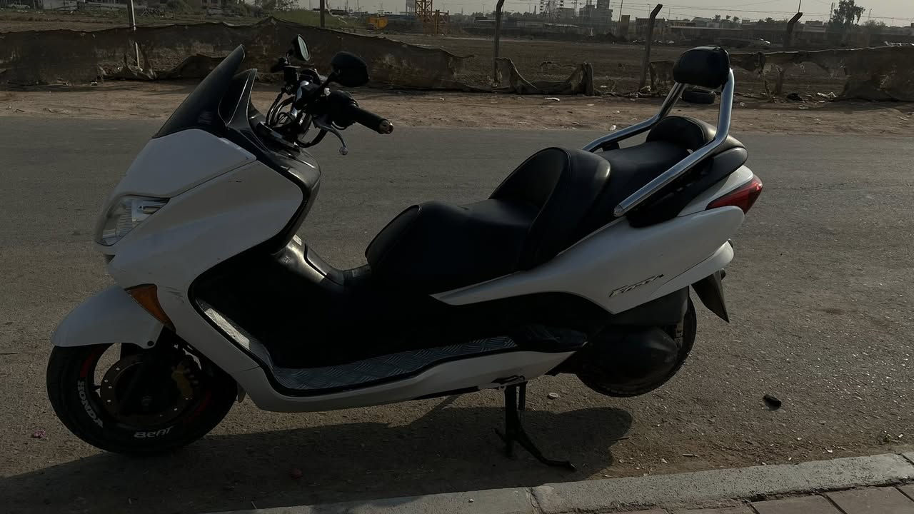 سلام عليكم 
فورزه 08   للبيع مكاني ديوانيه  
اوراقها كامله السعر مليون 

***********
***********
