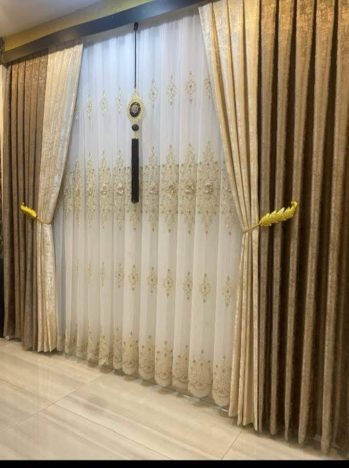 يعلن معرض و معمل الفخامة للاثاث
‏   ......للبيع بالنقد والاقساط . . . . .
‏عرض  عرض عرض🔥🔥 
‏تخفيض السعر  ولفتره محدوده في قسم الستائر 
ويكون سعر المتر  ٥٠ الف دينار 
‏للاستفسار الاتصال
‏ ***********  وتساب و اتصال 
‏*********** وتساب وتصال   
‏زورونا تجون أجمل ما يكون 
‏العنوان _ الأنبار _ الفلوجة _ شارع الجيش الشعبي قرب المحكة
‏
